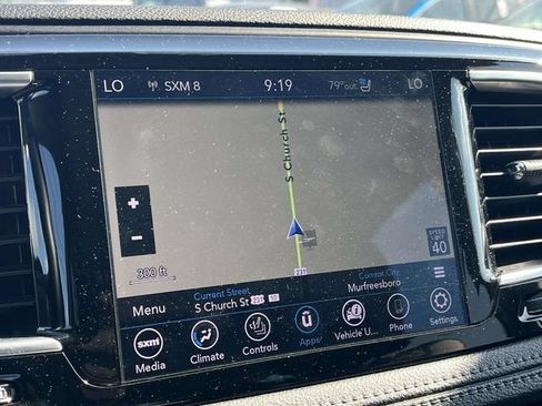 Used 2020 Chrysler Pacifica Limited FWD image 30