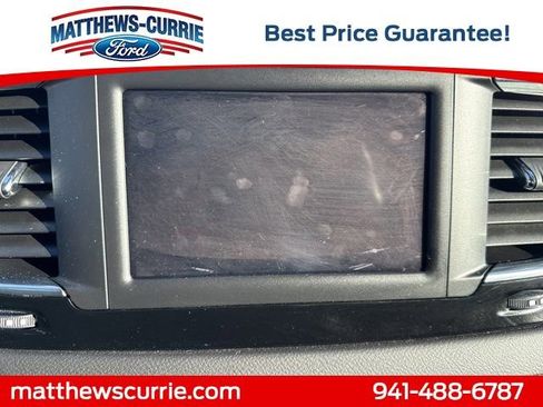 Used 2024 Chrysler Voyager LX image 19