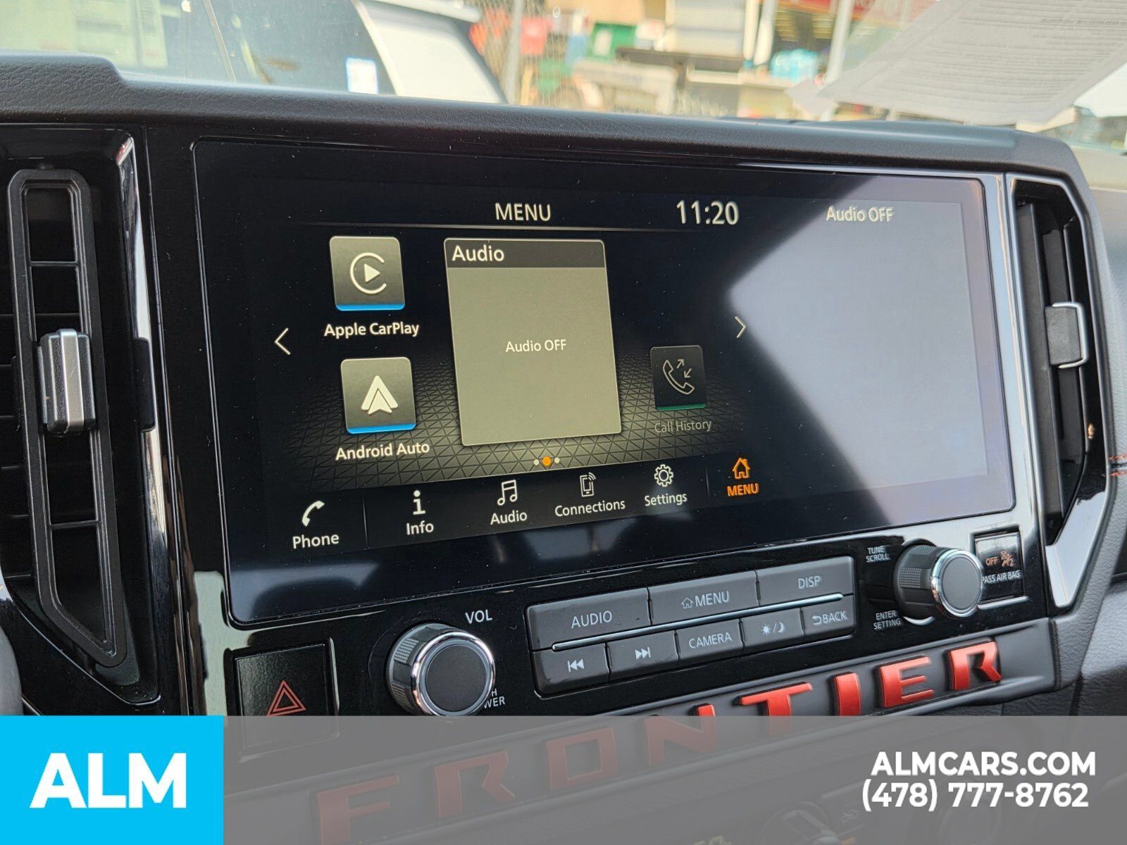 Used 2025 Nissan Frontier PRO-4X AWD/4WD image 18