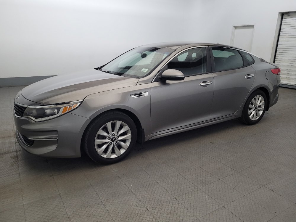 Used 2018 Kia Optima LX FWD image 2