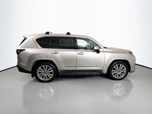 Used 2023 Lexus LX 600 4WD w/ Accessory Package (Z1) image 8