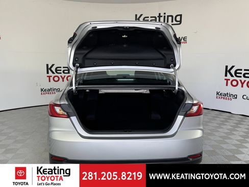 Used 2025 Toyota Camry LE FWD image 17