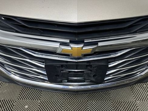 Used 2023 Chevrolet Malibu LT image 9