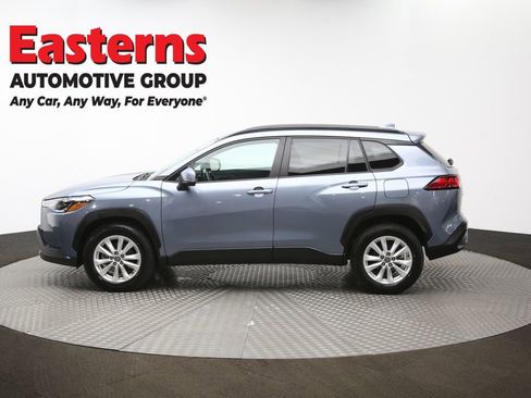 Used 2024 Toyota Corolla Cross LE image 57