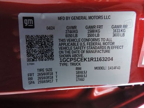 Used 2024 Chevrolet Colorado LT w/ LT Convenience Package III RWD image 19