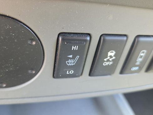 Used 2016 Nissan Frontier SV w/ SV Value Truck Package RWD image 21