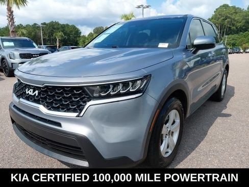 Certified 2023 Kia Sorento LX FWD image 1