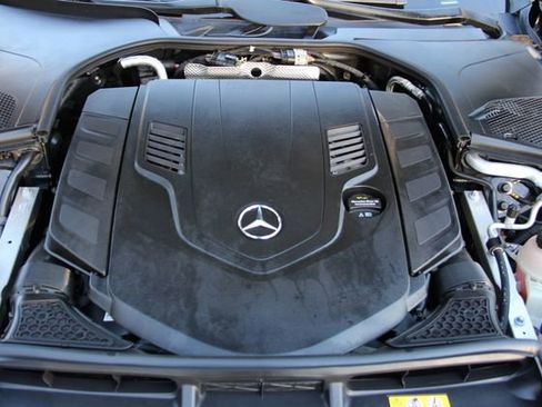 Used 2022 Mercedes-Benz S 580 S 580 image 16