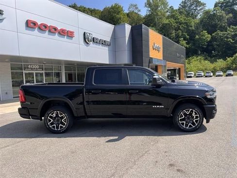 New 2025 RAM 1500 Laramie AWD/4WD image 7
