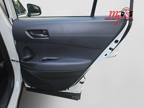 Used 2024 Toyota Corolla Cross LE w/ Moonroof Package FWD image 38
