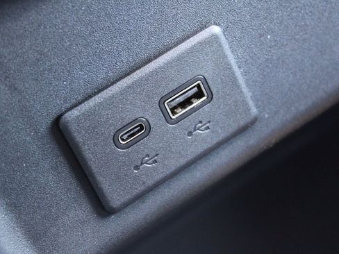 Used 2024 GMC Sierra 2500 AT4 w/ AT4 Premium Plus Package image 46