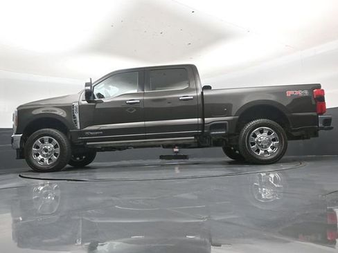 Used 2025 Ford F350 King Ranch w/ Chrome Package AWD/4WD image 43