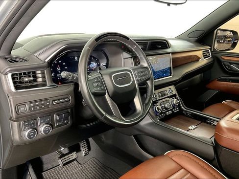 Used 2024 GMC Yukon XL Denali Ultimate image 18