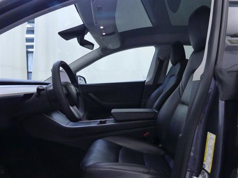 Used 2020 Tesla Model Y Long Range AWD/4WD image 22