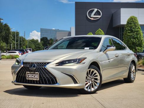 Certified 2023 Lexus ES 300h Ultra Luxury w/ Accessory Package (Z2) FWD image 34