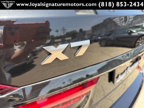 Used 2021 BMW X7 M50i w/ Executive Package AWD/4WD image 9