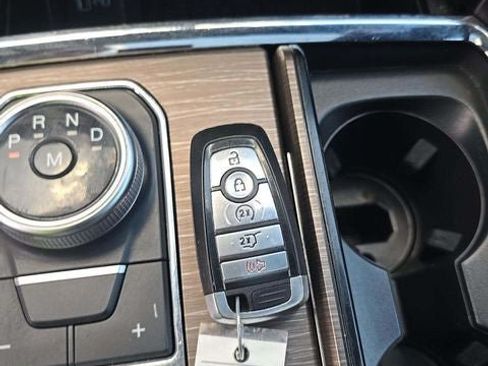 Used 2024 Ford Expedition Max Limited AWD/4WD image 7
