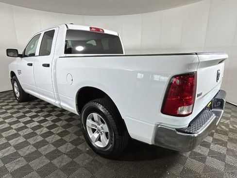 Used 2024 RAM 1500 Classic SLT AWD/4WD image 4