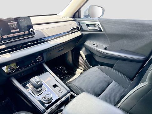 Used 2024 Mitsubishi Outlander ES FWD image 22
