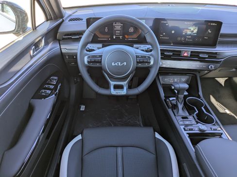 New 2026 Kia K5 GT-Line image 17