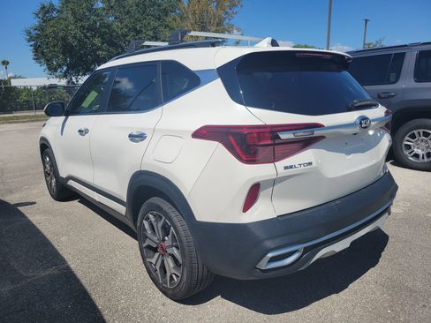 Used 2021 Kia Seltos SX AWD/4WD image 3
