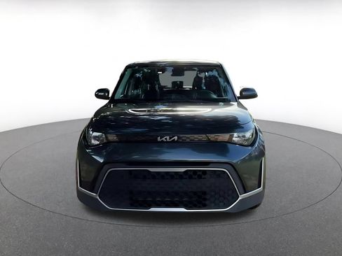 Used 2025 Kia Soul LX w/ LX Technology Package FWD image 4