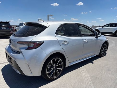 Used 2022 Toyota Corolla XSE FWD image 2