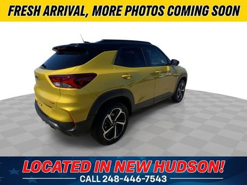 Used 2023 Chevrolet TrailBlazer RS w/ Sun and Liftgate Package image 2