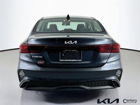 Used 2023 Kia Forte LXS w/ LXS Technology Package FWD image 6