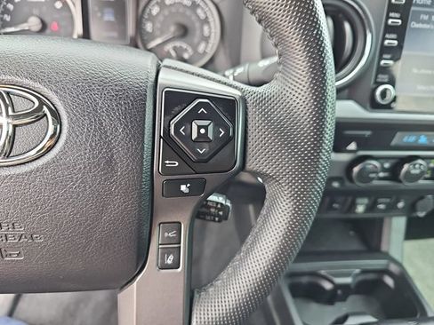 Used 2022 Toyota Tacoma TRD Sport w/ Technology Package RWD image 20