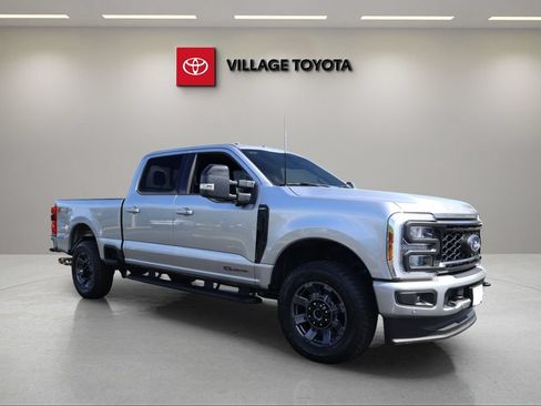 Used 2024 Ford F250 Lariat w/ Lariat Ultimate Package AWD/4WD image 7