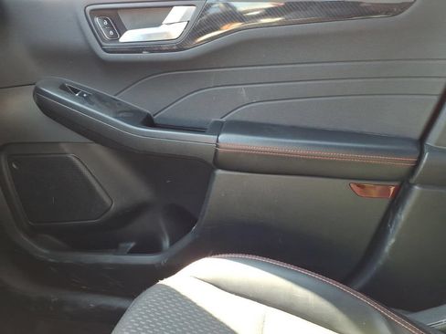 Used 2025 Ford Escape ST-Line AWD/4WD image 23