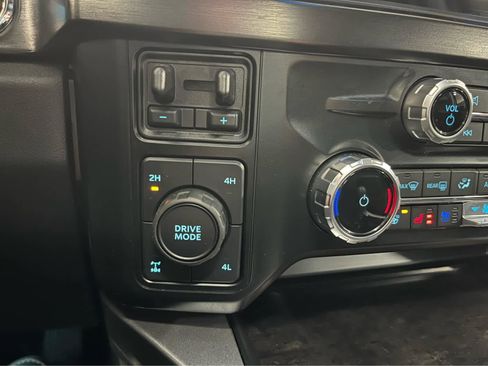 Used 2023 Ford F350 Lariat w/ Lariat Ultimate Package image 30