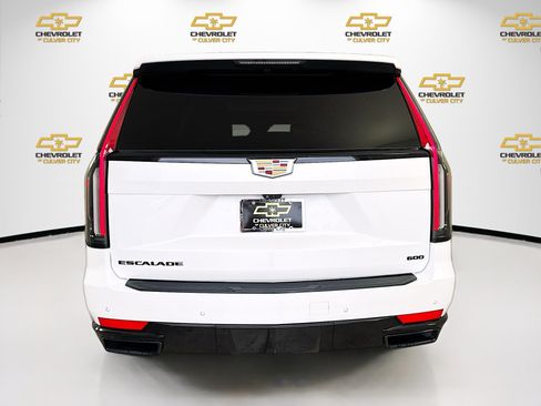 Used 2023 Cadillac Escalade ESV Sport Platinum w/ Heavy-Duty Trailer Package AWD/4WD image 7