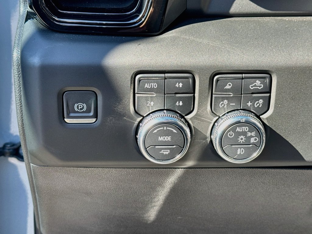 Used 2024 GMC Sierra 1500 AT4X w/ AT4X AEV Edition AWD/4WD image 10