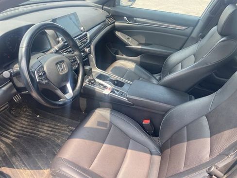 Used 2019 Honda Accord Sport image 16