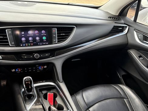 Used 2020 Buick Enclave Avenir w/ Avenir Technology Package image 14