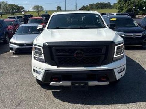 Used 2024 Nissan Titan PRO-4X w/ Pro-4x Convenience Package AWD/4WD image 20