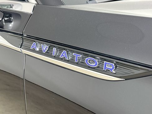Used 2020 Lincoln Aviator Black Label Grand Touring w/ Class IV Trailer Tow Package AWD/4WD image 9