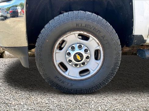 Used 2018 Chevrolet Silverado 2500 W/T w/ WT Convenience Package image 9