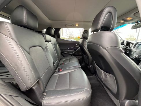 Used 2018 Hyundai Santa Fe Sport image 20