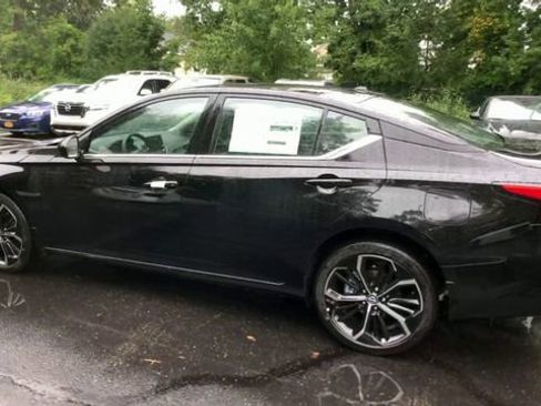 New 2026 Nissan Altima 2.5 SR AWD/4WD image 7