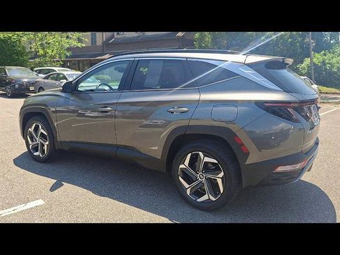 Certified 2023 Hyundai Tucson Limited AWD/4WD image 6