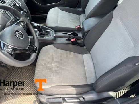 Used 2018 Volkswagen Jetta S FWD image 13
