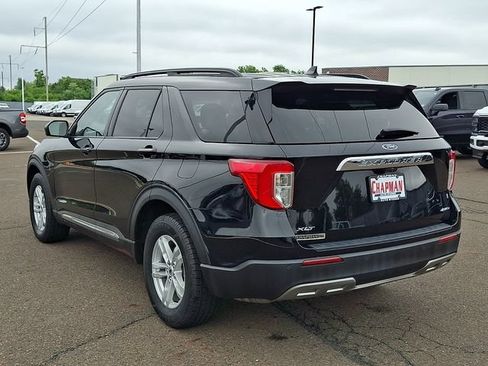Certified 2023 Ford Explorer XLT w/ Equipment Group 202A AWD/4WD image 4