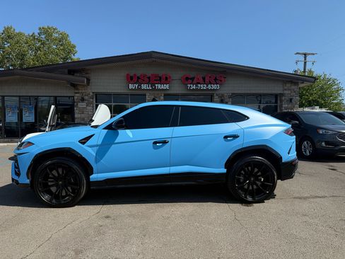 Used 2022 Lamborghini Urus image 5