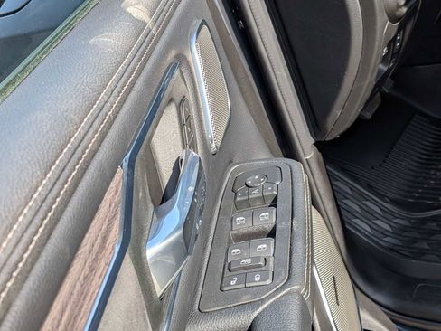 New 2026 RAM 1500 Laramie AWD/4WD image 8