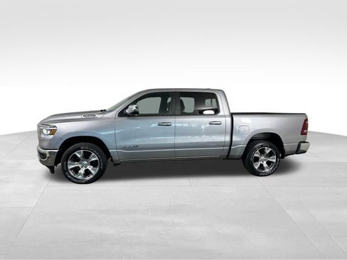 Used 2023 RAM 1500 Laramie AWD/4WD image 3