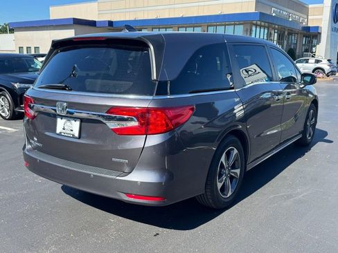 Used 2018 Honda Odyssey Touring image 9