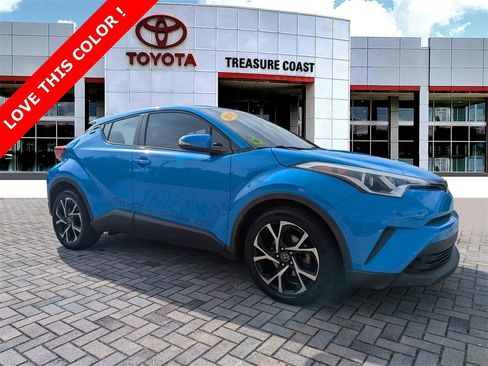 Certified 2019 Toyota C-HR XLE image 1